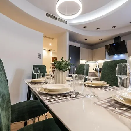 Carmel By Prime Apartman