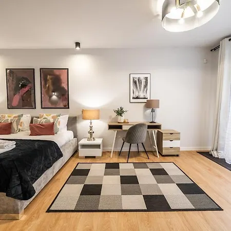 Carmel By Prime Krakau